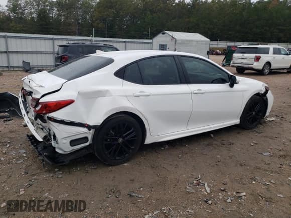 ✅ 2025 Toyota Camry SE • VIN: 4T1DAACK2SU511881 • Лот: 90440815. Опубликован ранее на Copart с пробегом 3 180 миль. Бесплатный доступ к архиву аукционных продаж из США и подробный отчёт об истории автомобиля на DreamBid. Изображение 3.