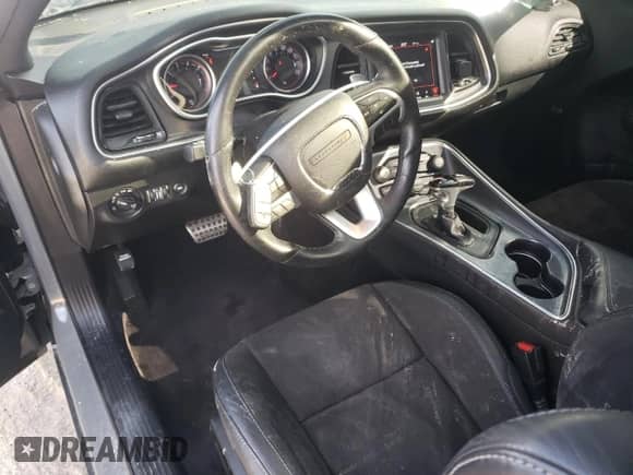 2018 Dodge Challenger T/A 392 z VIN 2C3CDZFJ6JH271684, wystawiony jako Copart lot #50328055 z przebiegiem 85 174 mil mil oraz Szkoda całkowita • Salvage title. Historia ofert i sprzedaży dostępna na DreamBid. Obrazek 8.