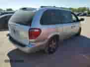 2005 Dodge Caravan SXT с VIN 2D4GP44L95R432690, выставлен на аукционе Copart как лот 67073083 с пробегом Не указан миль и Списание • Salvage title. История ставок и продаж доступна на DreamBid. Изображение 3.