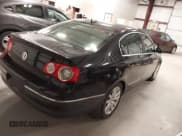 ✅ 2006 Volkswagen Passat VR6 • VIN: WVWCU93C56P087955 • Lot: 43648781. Listed on IAAI with 173,275 mi. Free auction sales archive from the USA and detailed vehicle history report at DreamBid. Image 4.