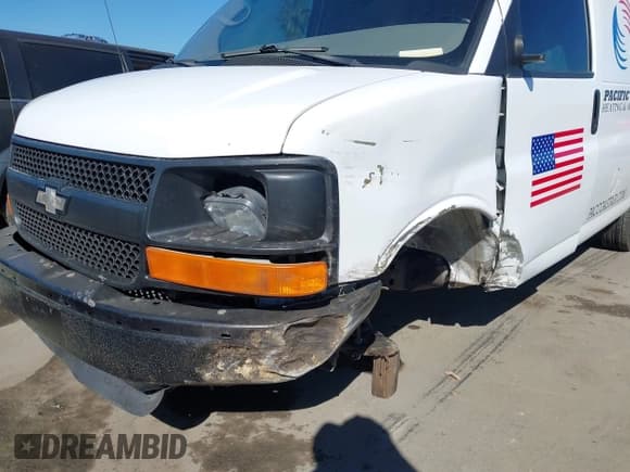 ✅ 2008 Chevrolet Express Cargo • VIN: 1GCGG25C281173498 • Лот: 43483154. Опубликован ранее на IAAI с пробегом 232 434 миль. Бесплатный доступ к архиву аукционных продаж из США и подробный отчёт об истории автомобиля на DreamBid. Изображение 6.
