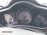 ✅ 2013 Dodge Avenger SE • VIN: 1C3CDZAB5DN540947 • Lot: 41025593. Wystawiony na IAAI z przebiegiem 103 832 mil. Bezpłatny archiwum sprzedaży aukcyjnych z USA i szczegółowy raport historii pojazdu na DreamBid. Zdjęcie 7.