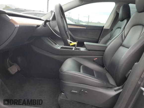 ✅ 2023 Tesla Model Y Long Range • VIN: 7SAYGDEE6PF848778 • Lot: 93710175. Wystawiony na Copart z przebiegiem 34 473 mil. Bezpłatny archiwum sprzedaży aukcyjnych z USA i szczegółowy raport historii pojazdu na DreamBid. Zdjęcie 7.