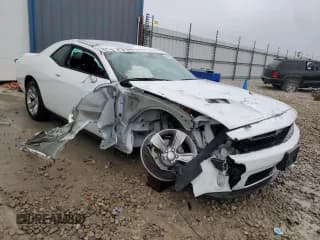 ✅ 2022 Dodge Challenger SXT • VIN: 2C3CDZAG2NH199867 • Lot: 80801653. Wystawiony na Copart z przebiegiem Nie podano. Bezpłatny archiwum sprzedaży aukcyjnych z USA i szczegółowy raport historii pojazdu na DreamBid. Zdjęcie 4.