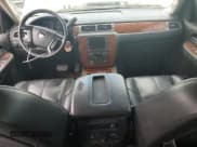 ✅ 2008 Chevrolet Avalanche 2LT • VIN: 3GNEC12048G233569 • Lot: 56966565. Wystawiony na Copart z przebiegiem 17 228 mil. Bezpłatny archiwum sprzedaży aukcyjnych z USA i szczegółowy raport historii pojazdu na DreamBid. Zdjęcie 8.