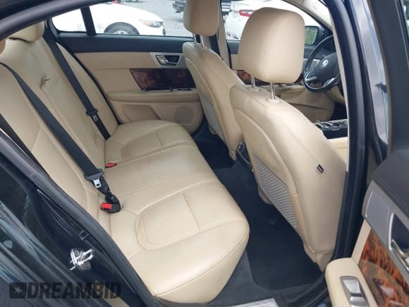 ✅ 2012 Jaguar XF • VIN: SAJWA0FB5CLS55019 • Lot: 42681382. Listed on IAAI with 141,528 mi. Free auction sales archive from the USA and detailed vehicle history report at DreamBid. Image 8.