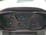 ✅ 2015 Ford Transit Cargo • VIN: 1FTYE1YM3FKA66668 • Lot: 49685285. Wystawiony na Copart z przebiegiem 116 586 mil. Bezpłatny archiwum sprzedaży aukcyjnych z USA i szczegółowy raport historii pojazdu na DreamBid. Zdjęcie 9.