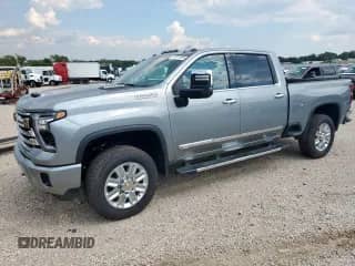 2024 Chevrolet Silverado 2500HD High Country с VIN 2GC4YREY7R1270518, выставлен на аукционе Copart как лот 70711285 с пробегом 7 691 миль миль и Списание • Salvage title. История ставок и продаж доступна на DreamBid. Изображение 1.