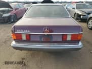 ✅ 1989 Mercedes-Benz 560 560SEC • VIN: WDBCA45D6KA429152 • Лот: 82880234. Опубликован ранее на Copart с пробегом 121 969 миль. Бесплатный доступ к архиву аукционных продаж из США и подробный отчёт об истории автомобиля на DreamBid. Изображение 6.