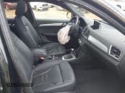 ✅ 2017 Audi Q3 Prestige • VIN: WA1GCCFS5HR015837 • Lot: 41985768. Listed on IAAI with 69,300 mi. Free auction sales archive from the USA and detailed vehicle history report at DreamBid. Image 5.