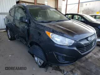 2011 Hyundai Tucson Limited z VIN KM8JU3AC5BU270805, wystawiony jako Copart lot #38136482 z przebiegiem Nie podano mil oraz Szkoda całkowita • Salvage title. Historia ofert i sprzedaży dostępna na DreamBid. Obrazek 1.