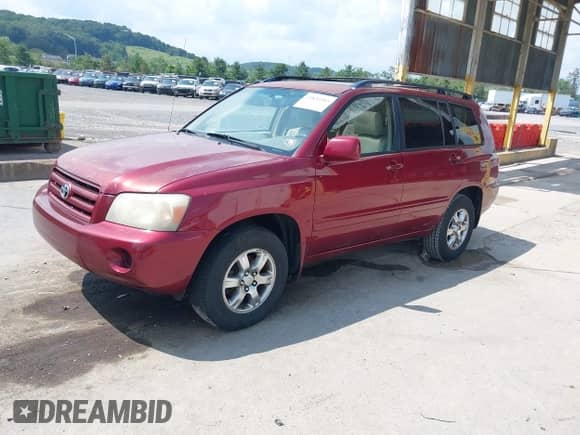 2004 Toyota Highlander with VIN JTEGD21A640084395, listed as a IAAI auction lot 42820915 with 208,871 mi miles and . Bid and sale history available at DreamBid. Image 2.