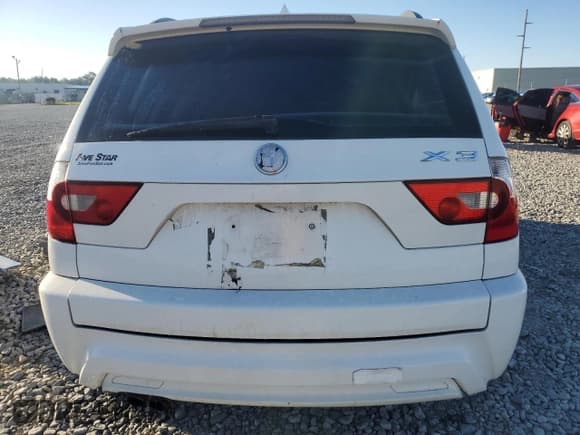 ✅ 2006 BMW X3 3.0i • VIN: WBXPA93466WG80822 • Lot: 91081845. Wystawiony na Copart z przebiegiem 191 756 mil. Bezpłatny archiwum sprzedaży aukcyjnych z USA i szczegółowy raport historii pojazdu na DreamBid. Zdjęcie 6.