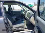 ✅ 2008 Ford Escape XLS • VIN: 1FMCU02Z68KE49322 • Lot: 42818502. Listed on IAAI with 154,099 mi. Free auction sales archive from the USA and detailed vehicle history report at DreamBid. Image 5.