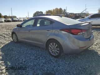 2015 Hyundai Elantra SE z VIN KMHDH4AE8FU281747, wystawiony jako Copart lot #82620905 z przebiegiem 196 769 mil mil oraz Szkoda całkowita • Salvage title. Historia ofert i sprzedaży dostępna na DreamBid. Obrazek 2.