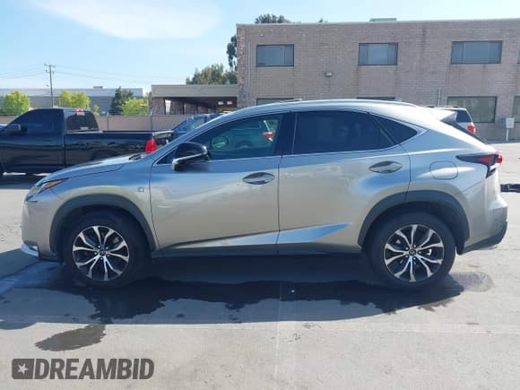 ✅ 2017 Lexus NX 200t • VIN: JTJYARBZ3H2078950 • Лот: 42099733. Опубликован ранее на IAAI с пробегом 79 652 миль. Бесплатный доступ к архиву аукционных продаж из США и подробный отчёт об истории автомобиля на DreamBid. Изображение 14.