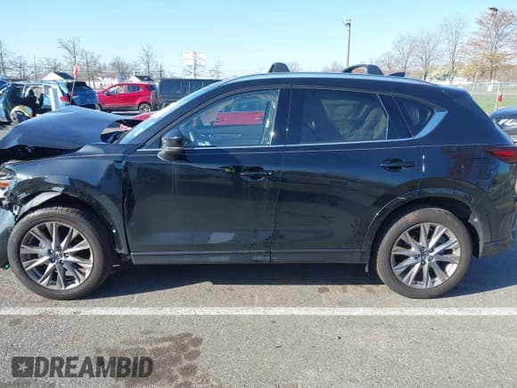 ✅ 2024 Mazda CX-5 S Premium • VIN: JM3KFBDL4R0480913 • Лот: 42066048. Опубликован ранее на IAAI с пробегом 2 627 миль. Бесплатный доступ к архиву аукционных продаж из США и подробный отчёт об истории автомобиля на DreamBid. Изображение 14.