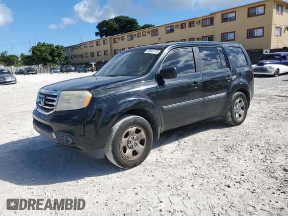2013 Honda Pilot LX with VIN 5FNYF3H29DB041243, listed as a Copart auction lot 90041775 with 180,969 mi miles and Salvage title. Bid and sale history available at DreamBid. Image 1.