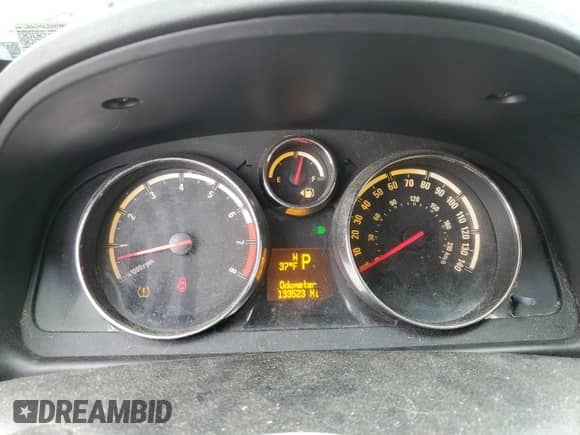 2009 Saturn VUE XE z VIN 3GSCL33P19S602284, wystawiony jako Copart lot #85856564 z przebiegiem 133 523 mil mil oraz Czysty tytuł • Clean title. Historia ofert i sprzedaży dostępna na DreamBid. Obrazek 9.