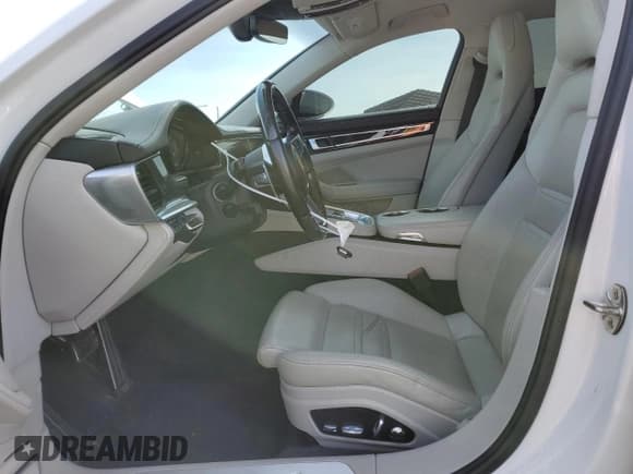 ✅ 2018 Porsche Panamera • VIN: WP0CE2A70JL148560 • Lot: 44025645. Listed on Copart with 96,018 mi. Free auction sales archive from the USA and detailed vehicle history report at DreamBid. Image 7.