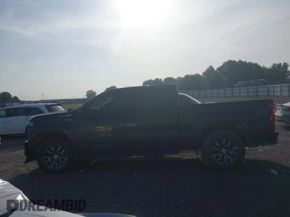 ✅ 2022 Chevrolet Silverado 1500 RST • VIN: 1GCUYEED5NZ126800 • Лот: 42528225. Опубликован ранее на IAAI с пробегом 77 824 миль. Бесплатный доступ к архиву аукционных продаж из США и подробный отчёт об истории автомобиля на DreamBid. Изображение 14.