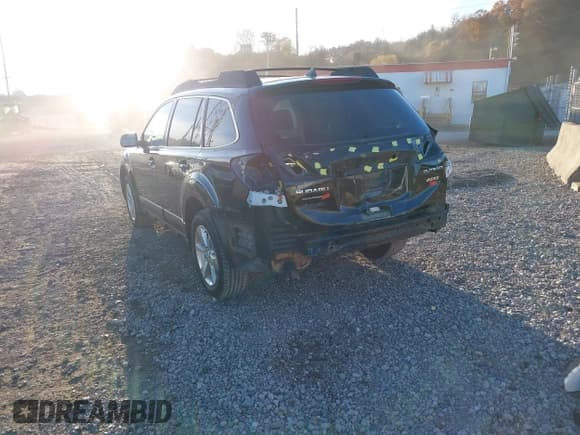 ✅ 2013 Subaru Outback Limited • VIN: 4S4BRBKC0D3260643 • Lot: 43705547. Listed on IAAI with 117,200 mi. Free auction sales archive from the USA and detailed vehicle history report at DreamBid. Image 3.