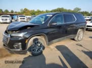 ✅ 2023 Chevrolet Traverse LT Cloth • VIN: 1GNERGKW3PJ127472 • Lot: 71702845. Wystawiony na Copart z przebiegiem 76 042 mil. Bezpłatny archiwum sprzedaży aukcyjnych z USA i szczegółowy raport historii pojazdu na DreamBid. Zdjęcie 1.