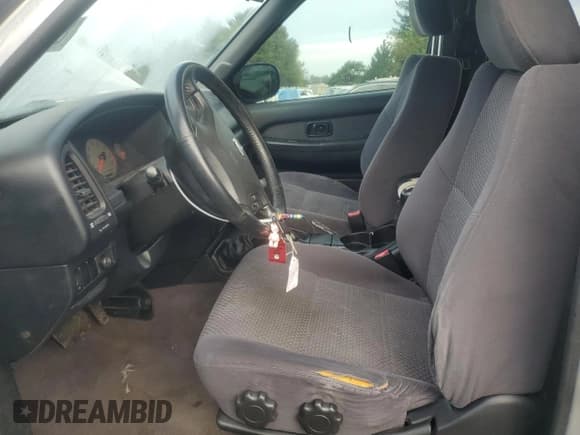 ✅ 2002 Nissan Pathfinder LE • VIN: JN8DR09Y02W735324 • Lot: 80774065. Listed on Copart with 296,711 mi. Free auction sales archive from the USA and detailed vehicle history report at DreamBid. Image 7.