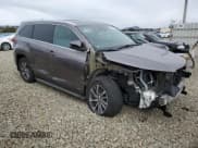 ✅ 2019 Toyota Highlander Hybrid XLE • VIN: 5TDJGRFH1KS060743 • Лот: 81802895. Опубликован ранее на Copart с пробегом 104 465 миль. Бесплатный доступ к архиву аукционных продаж из США и подробный отчёт об истории автомобиля на DreamBid. Изображение 4.