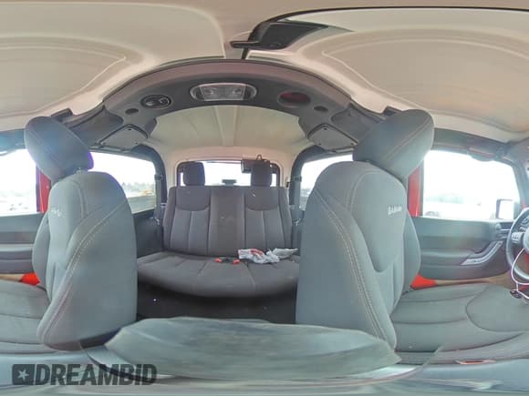 ✅ 2018 Jeep Wrangler Sahara • VIN: 1C4AJWBG7JL806352 • Лот: 64832075. Опубликован ранее на Copart с пробегом 32 918 миль. Бесплатный доступ к архиву аукционных продаж из США и подробный отчёт об истории автомобиля на DreamBid. Изображение 14.