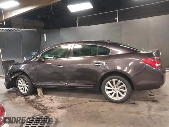 ✅ 2014 Buick LaCrosse Leather • VIN: 1G4GB5G32EF157308 • Lot: 42405843. Listed on IAAI with 63,074 mi. Free auction sales archive from the USA and detailed vehicle history report at DreamBid. Image 14.