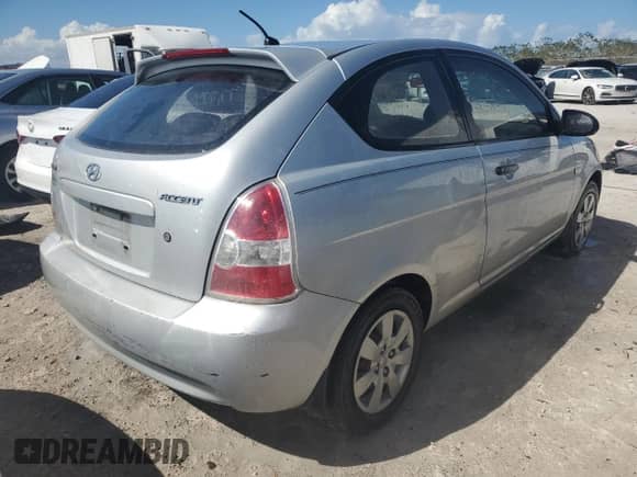 2008 Hyundai Accent GS с VIN KMHCM36C78U058661, выставлен на аукционе Copart как лот 76366274 с пробегом 77 774 миль миль и Списание • Salvage title. История ставок и продаж доступна на DreamBid. Изображение 3.