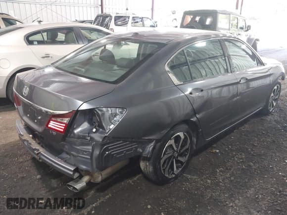 ✅ 2016 Honda Accord EX-L • VIN: 1HGCR3F05GA032928 • Lot: 42798124. Listed on IAAI with 161,694 mi. Free auction sales archive from the USA and detailed vehicle history report at DreamBid. Image 4.