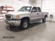 ✅ 2003 Chevrolet Silverado 2500HD LS • VIN: 1GCHK29G43E157174 • Lot: 41839189. Wystawiony na IAAI z przebiegiem 179 860 mil. Bezpłatny archiwum sprzedaży aukcyjnych z USA i szczegółowy raport historii pojazdu na DreamBid. Zdjęcie 2.