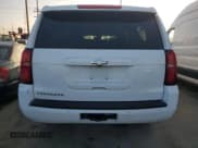 ✅ 2016 Chevrolet Suburban LT • VIN: 1GNSCHKC8GR439806 • Lot: 89383035. Wystawiony na Copart z przebiegiem 142 613 mil. Bezpłatny archiwum sprzedaży aukcyjnych z USA i szczegółowy raport historii pojazdu na DreamBid. Zdjęcie 6.