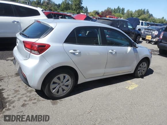 ✅ 2020 Kia Rio S • VIN: 3KPA25AD7LE351531 • Lot: 69091285. Wystawiony na Copart z przebiegiem 8 966 mil. Bezpłatny archiwum sprzedaży aukcyjnych z USA i szczegółowy raport historii pojazdu na DreamBid. Zdjęcie 3.