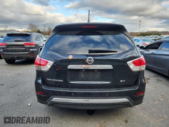 ✅ 2015 Nissan Pathfinder SV • VIN: 5N1AR2MN6FC707537 • Lot: 92085845. Wystawiony na Copart z przebiegiem 163 338 mil. Bezpłatny archiwum sprzedaży aukcyjnych z USA i szczegółowy raport historii pojazdu na DreamBid. Zdjęcie 6.