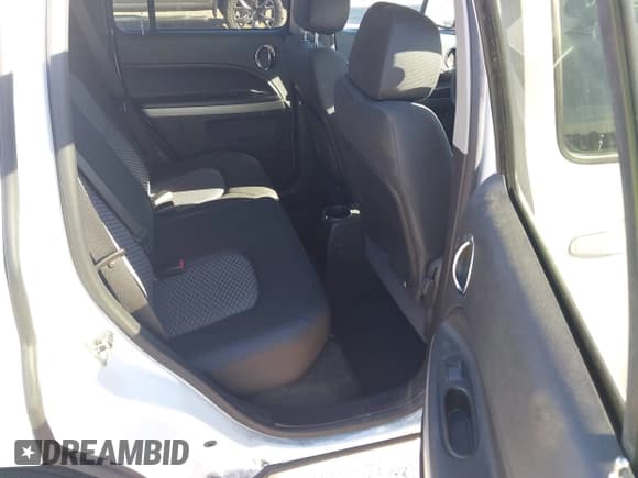 ✅ 2011 Chevrolet HHR LS • VIN: 3GNBAAFW9BS584019 • Lot: 41696726. Listed on IAAI with 55,165 mi. Free auction sales archive from the USA and detailed vehicle history report at DreamBid. Image 8.