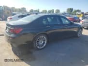 ✅ 2013 BMW 7 Series 750Li xDrive • VIN: WBAYF8C53DD141678 • Lot: 84033775. Wystawiony na Copart z przebiegiem 83 931 mil. Bezpłatny archiwum sprzedaży aukcyjnych z USA i szczegółowy raport historii pojazdu na DreamBid. Zdjęcie 3.