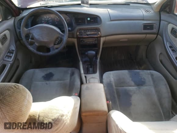 ✅ 2001 Nissan Altima GXE • VIN: 1N4DL01D61C232344 • Lot: 82182124. Wystawiony na Copart z przebiegiem 414 347 mil. Bezpłatny archiwum sprzedaży aukcyjnych z USA i szczegółowy raport historii pojazdu na DreamBid. Zdjęcie 8.