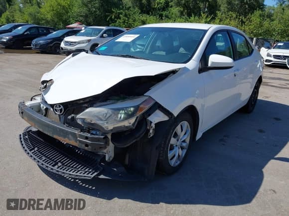 ✅ 2014 Toyota Corolla LE • VIN: 2T1BURHE5EC183149 • Lot: 43050444. Listed on IAAI with 201,291 mi. Free auction sales archive from the USA and detailed vehicle history report at DreamBid. Image 2.