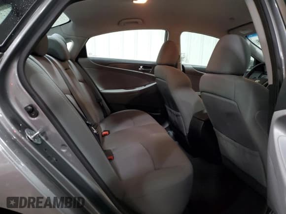 ✅ 2013 Hyundai Sonata GLS • VIN: 5NPEB4AC0DH784639 • Лот: 90232685. Опубликован ранее на Copart с пробегом 77 346 миль. Бесплатный доступ к архиву аукционных продаж из США и подробный отчёт об истории автомобиля на DreamBid. Изображение 10.