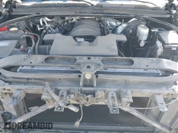 ✅ 2017 Chevrolet Suburban LS • VIN: 1GNSCGKC1HR338621 • Lot: 41696381. Listed on IAAI with 194,687 mi. Free auction sales archive from the USA and detailed vehicle history report at DreamBid. Image 10.