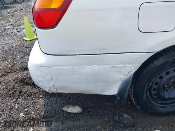 ✅ 2001 Subaru Legacy L • VIN: 4S3BH635817308442 • Lot: 42492356. Listed on IAAI with 67,822 mi. Free auction sales archive from the USA and detailed vehicle history report at DreamBid. Image 13.