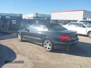 ✅ 2007 Mercedes-Benz CLK 550 • VIN: WDBTK72F37T081536 • Lot: 43591295. Wystawiony na IAAI z przebiegiem 197 360 mil. Bezpłatny archiwum sprzedaży aukcyjnych z USA i szczegółowy raport historii pojazdu na DreamBid. Zdjęcie 3.