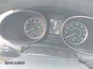 ✅ 2017 Hyundai Santa Fe 2.4L • VIN: 5NMZUDLB6HH022905 • Lot: 43361656. Wystawiony na IAAI z przebiegiem 145 406 mil. Bezpłatny archiwum sprzedaży aukcyjnych z USA i szczegółowy raport historii pojazdu na DreamBid. Zdjęcie 7.