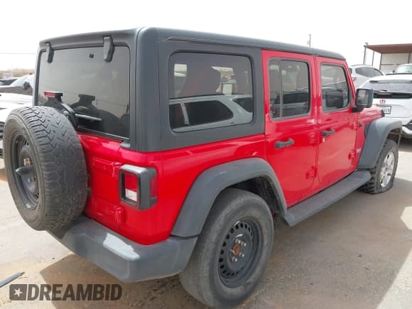 ✅ 2020 Jeep Wrangler Unlimited Sport S • VIN: 1C4HJXDNXLW198103 • Lot: 41929748. Wystawiony na IAAI z przebiegiem 35 797 mil. Bezpłatny archiwum sprzedaży aukcyjnych z USA i szczegółowy raport historii pojazdu na DreamBid. Zdjęcie 4.