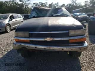 1999 Chevrolet Blazer LS with VIN 1GNCS13W7X2162386, listed as a Copart auction lot 75060354 with 190,289 mi miles and Salvage title. Bid and sale history available at DreamBid. Image 5.