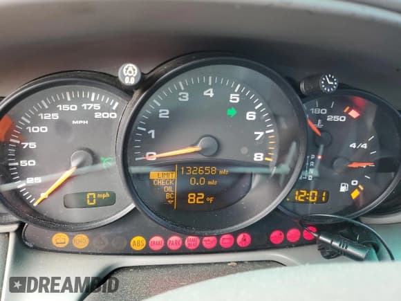 ✅ 2004 Porsche 911 Carrera • VIN: WP0CA29924S653107 • Lot: 56124885. Listed on Copart with 132,658 mi. Free auction sales archive from the USA and detailed vehicle history report at DreamBid. Image 9.