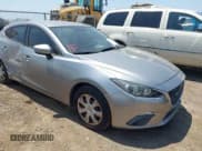 ✅ 2015 Mazda 3 i Sport • VIN: 3MZBM1U75FM164647 • Lot: 42944630. Wystawiony na IAAI z przebiegiem 138 463 mil. Bezpłatny archiwum sprzedaży aukcyjnych z USA i szczegółowy raport historii pojazdu na DreamBid. Zdjęcie 1.